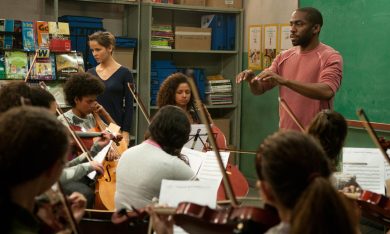 Il maestro di violino, film sulla scuola di musica nella favela di Heliopolis – Video