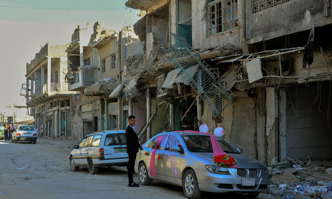Mosul dopo l’Isis: tra cadaveri e macerie, una città dove la gente vive Mosul dopo l’Isis: tra cadaveri e macerie, una città dove la gente vive