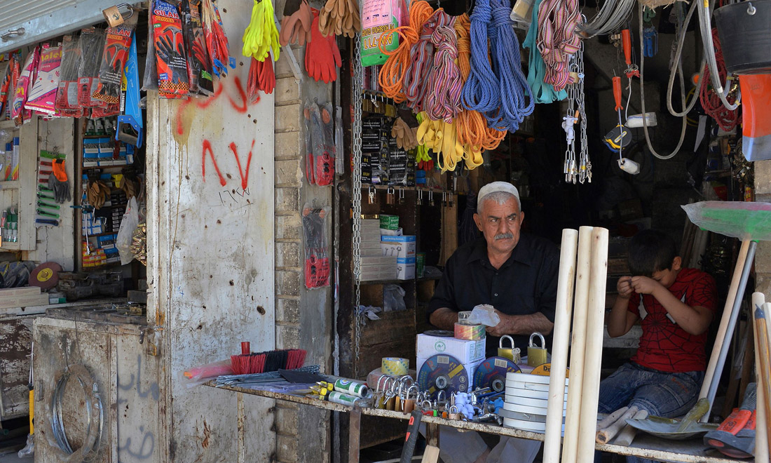 Mosul dopo l’Isis: tra cadaveri e macerie, una città dove la gente vive Mosul dopo l’Isis: tra cadaveri e macerie, una città dove la gente vive