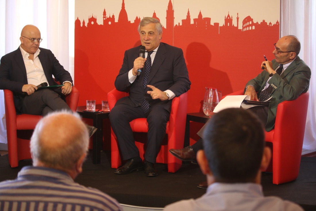 Tajani: “La manovra del Governo è contro il popolo”