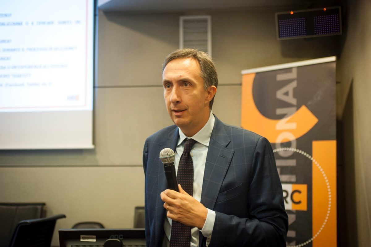 Determinazione e attenzione al curriculum, le regole per trovare lavoro