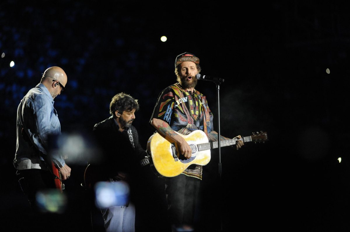 Galleria foto 'Jovanotti: il dj di emozioni diventato cantautorapper' - foto 5