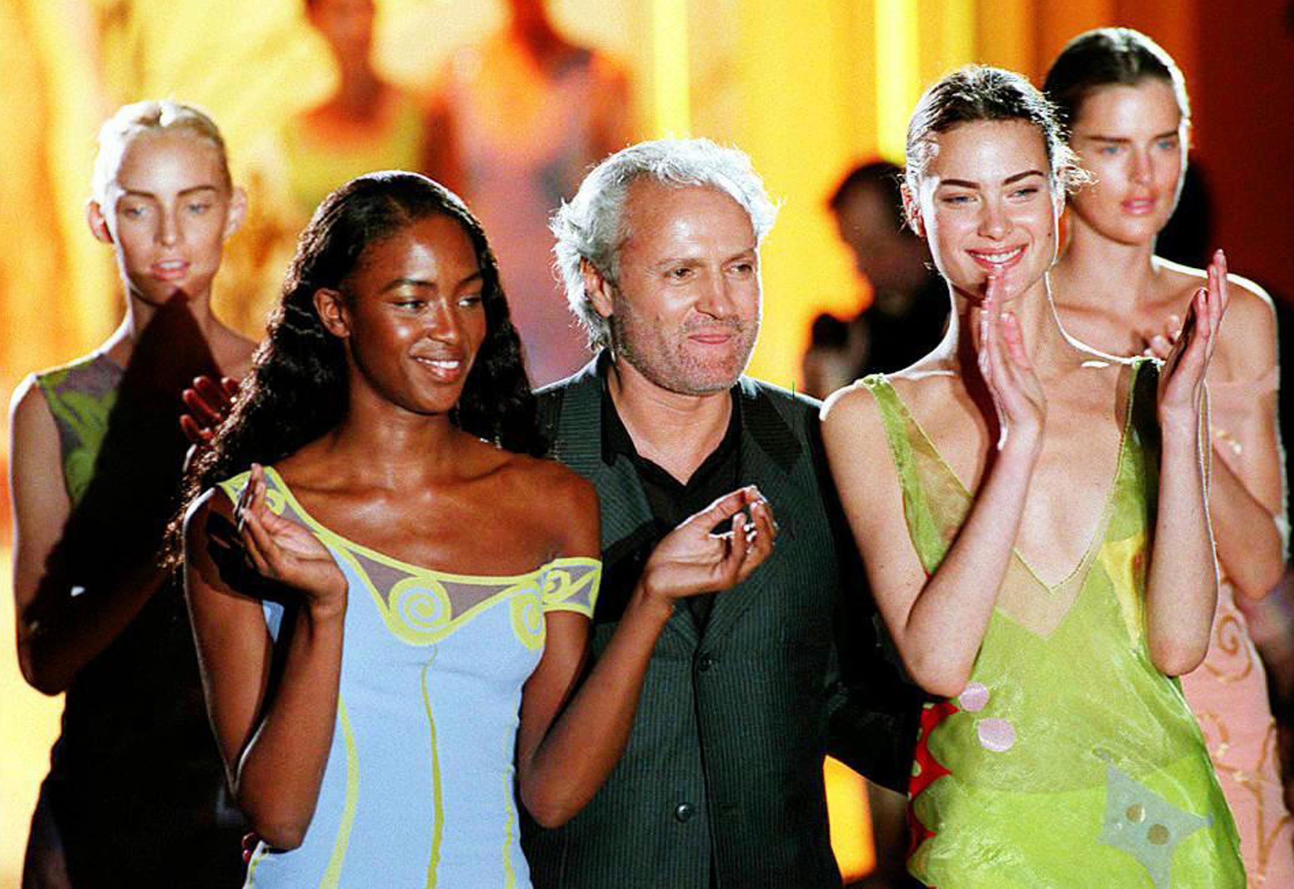 Versace: la storia del sogno di un sarto bambino