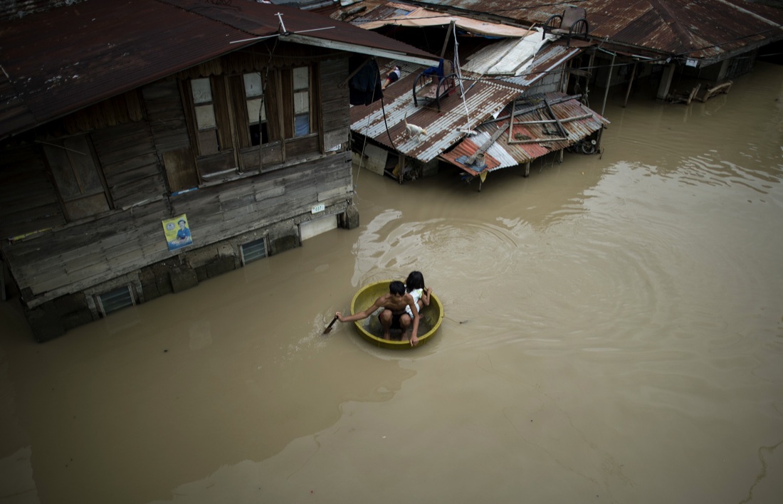 Il Tifone Manghkut devasta Filippine e Cina – FOTO