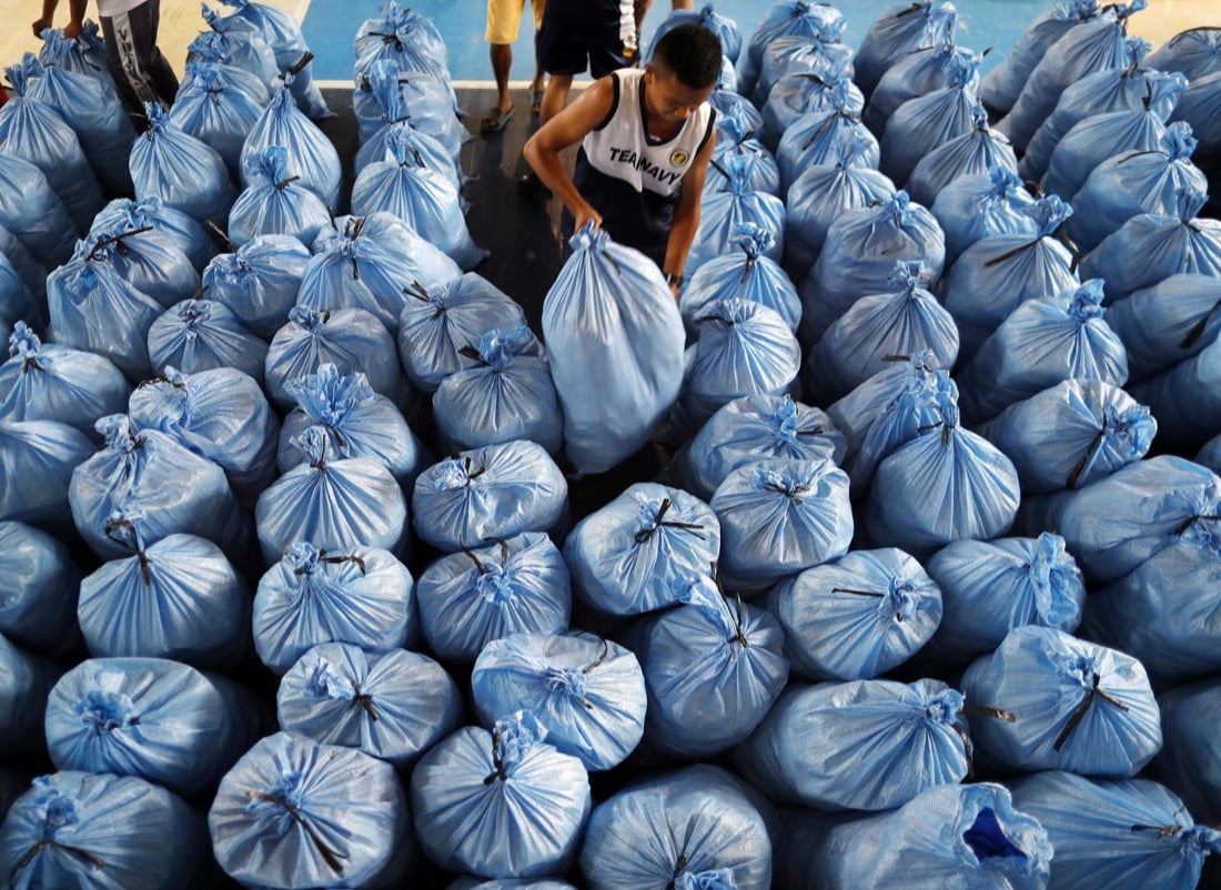 Il Tifone Manghkut devasta Filippine e Cina – FOTO