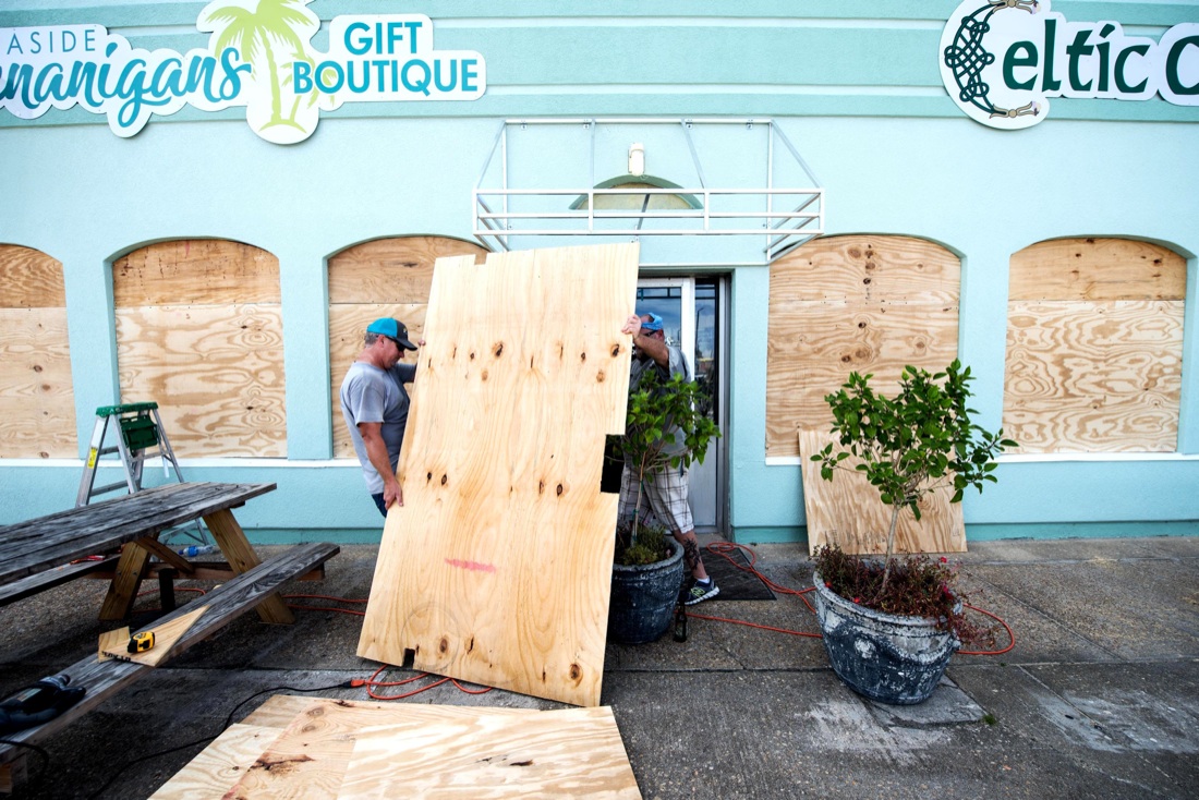 Usa, l’arrivo dell’uragano Florence: vittime e danni – FOTO