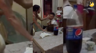 Moglie prende a schiaffi in faccia il marito durante una lite | video