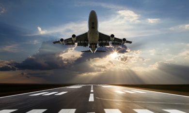 Aerei, come sopportare voli sempre più lunghi