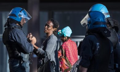 Migranti: ecco gli attivisti eritrei che si occupano dell’accoglienza