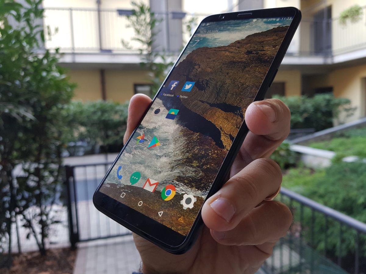 OnePlus 6T sarà così OnePlus 6T sarà così