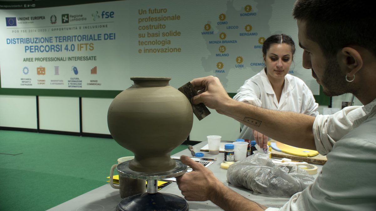 Galleria foto 'Il “modello Lombardia” che accompagna i giovani a lavorare' - foto 3