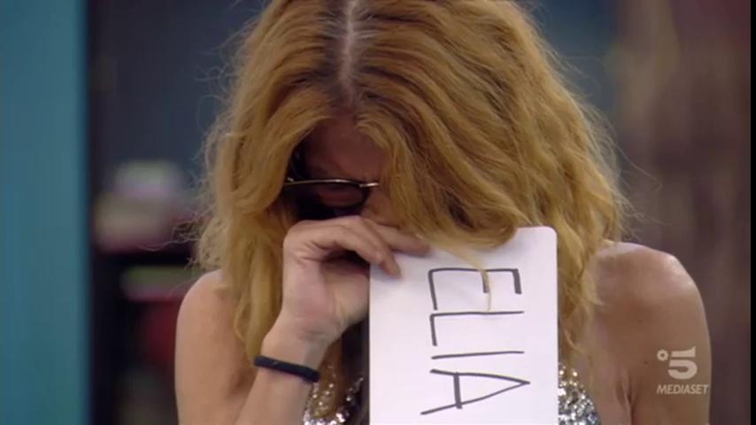 Grande Fratello Vip 3: scintille con Cecchi Paone, fuori Elia Grande Fratello Vip 3: scintille con Cecchi Paone, fuori Elia