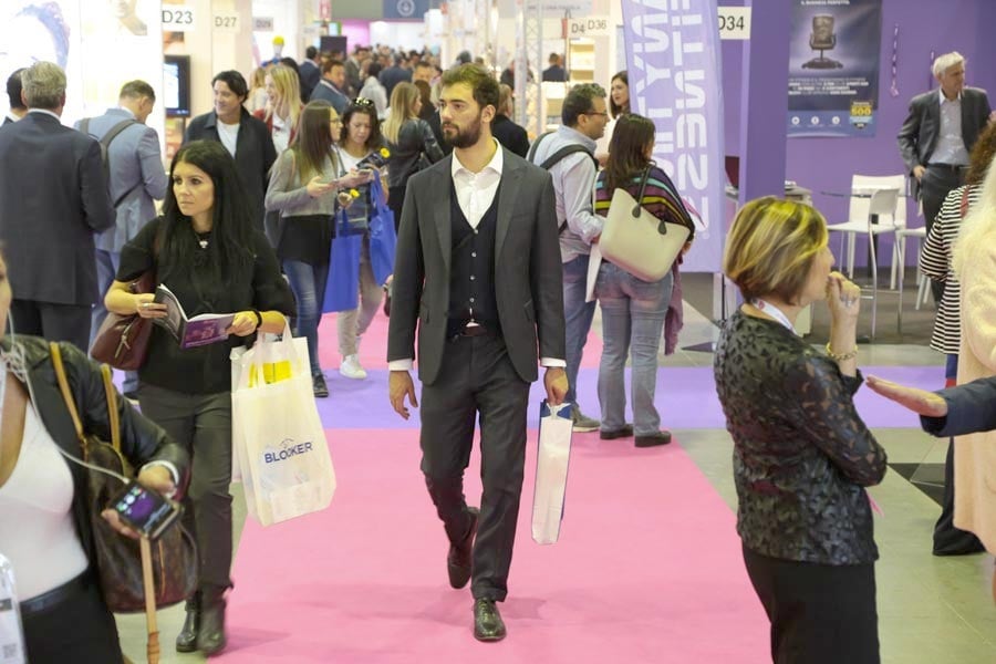 Milan opens its doors to the Salone