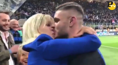 Icardi bacia Wanda. Lei si commuove e gli dice ‘sei il numero 1’ | video