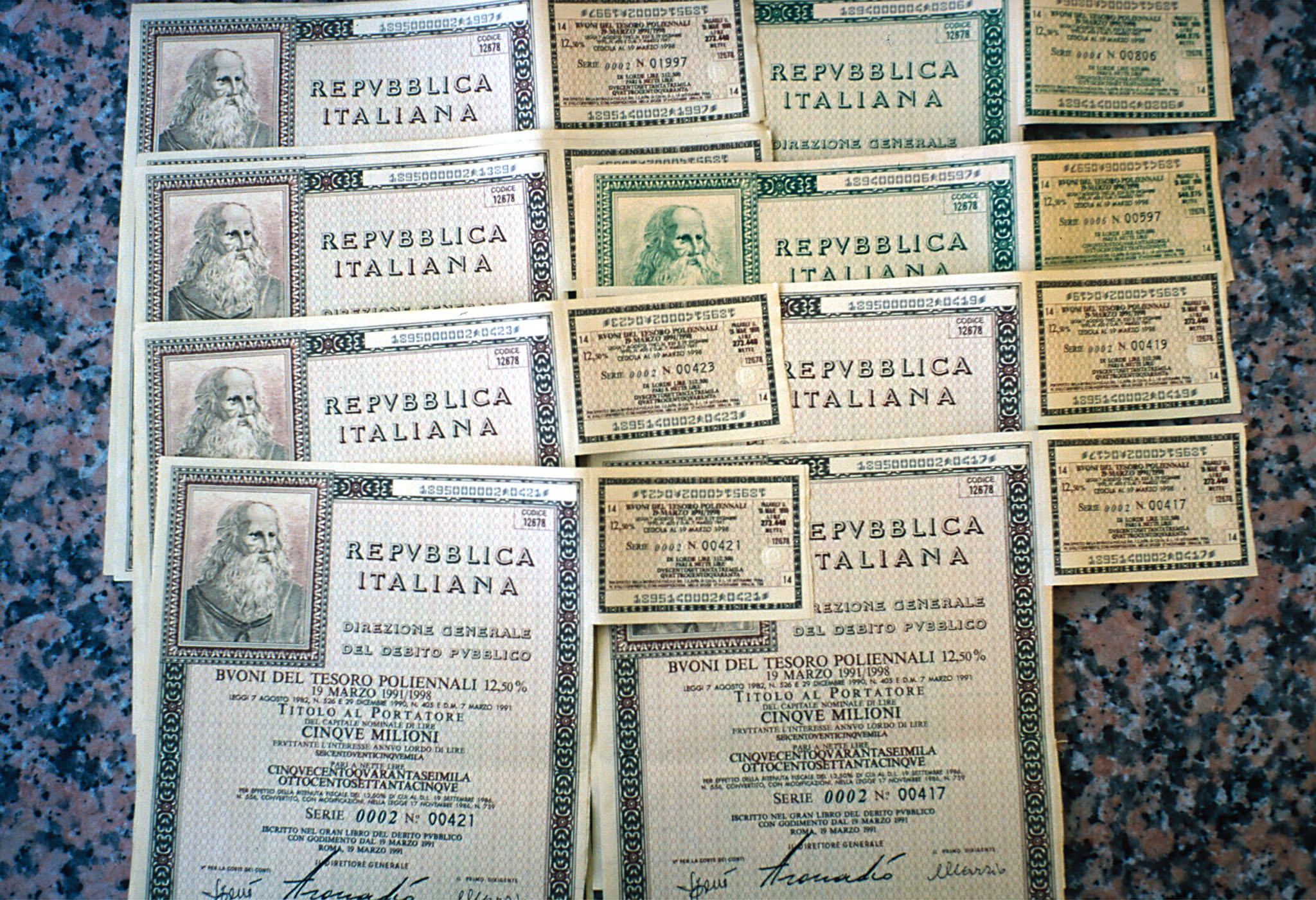 Debito pubblico: chi ha ancora in portafoglio i Btp (e chi no)