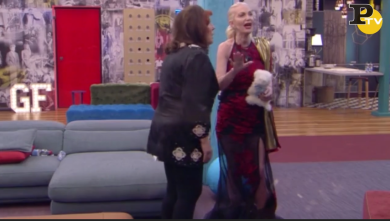 GF VIP. Patrizia De Blanck e la Marchesa D’Aragona arrivano alle mani | video