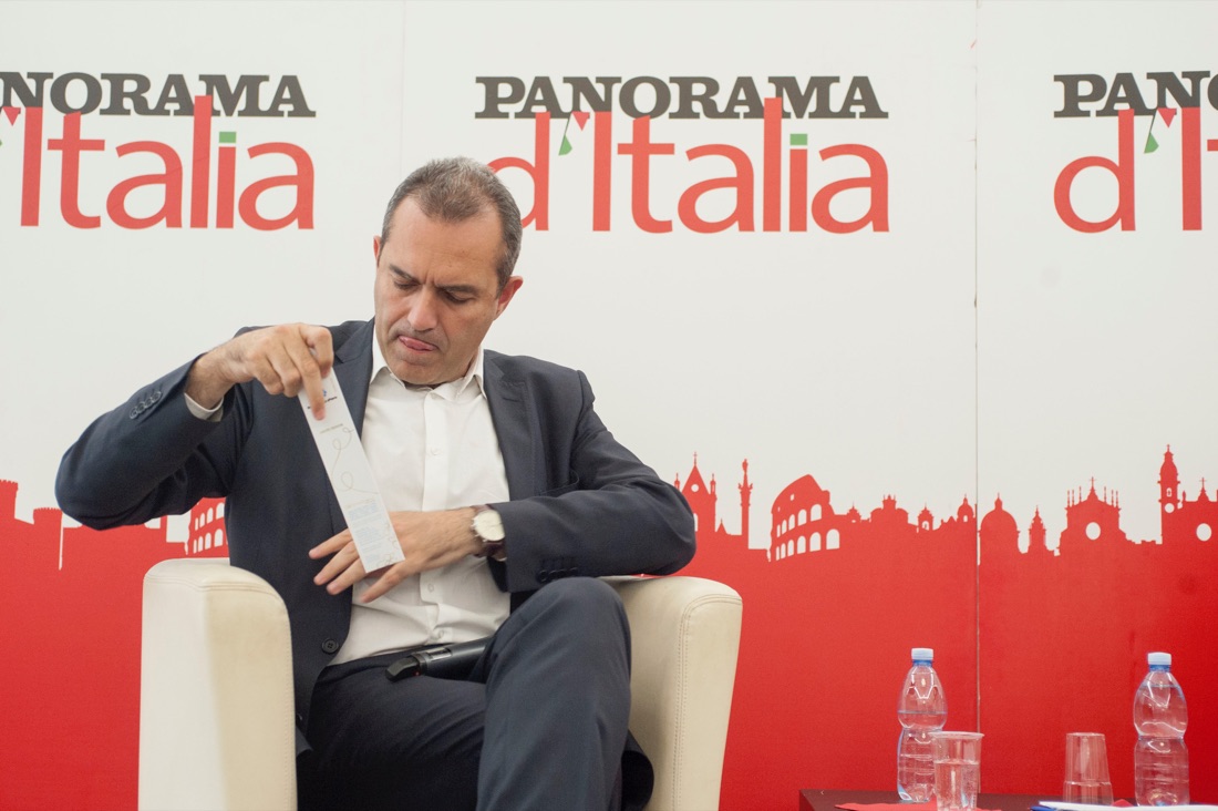 Per la Lega del Filo d’Oro, i testimonial del bracciale Cruciani – FOTO