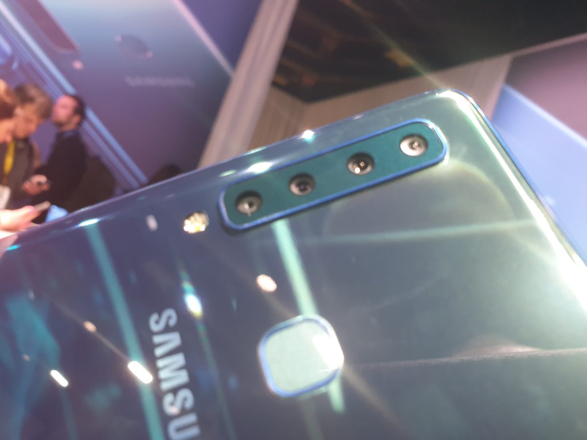 Galleria foto 'Samsung Galaxy A9, a cosa servono quattro fotocamere su uno smartphone' - foto 22