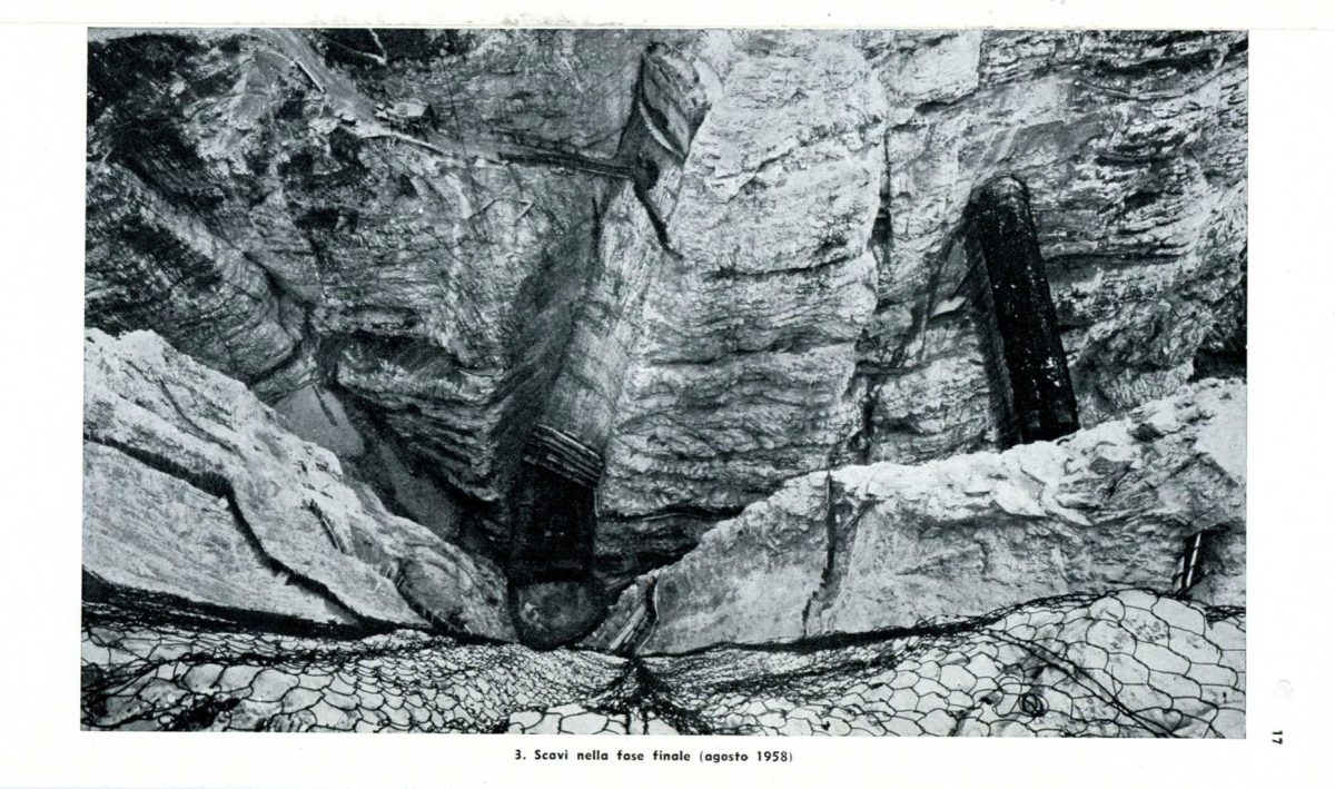 Galleria foto '55 anni fa la tragedia del Vajont: storia e foto della costruzione della diga' - foto 12