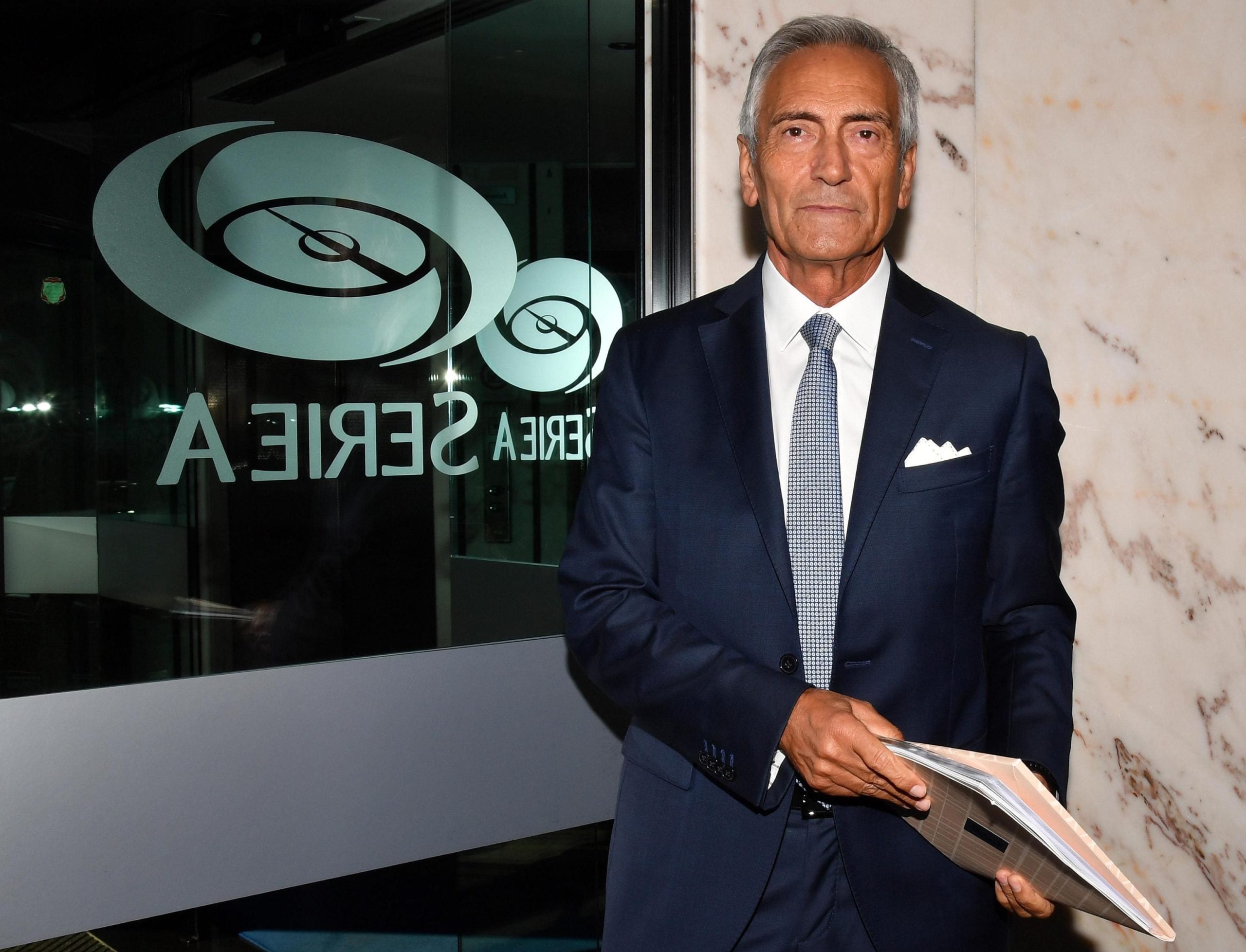 Chi è Gabriele Gravina, l’uomo che dovrà risollevare il calcio italiano Chi è Gabriele Gravina, l’uomo che dovrà risollevare il calcio italiano