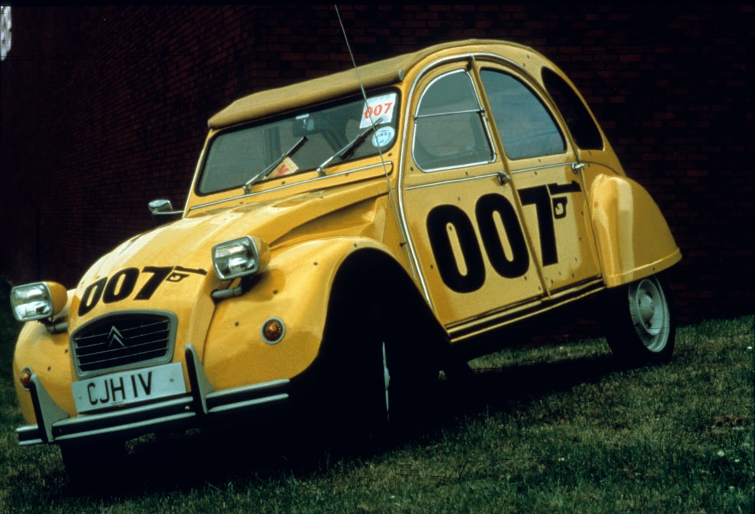 La Citroen “2 CV” ha compiuto 70 anni. La storia e le foto