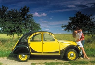 La Citroen “2 CV” ha compiuto 70 anni. La storia e le foto