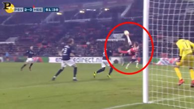 De Jong, gol in rovesciata alla Cristiano Ronaldo | video