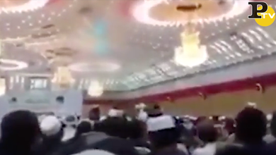 Attentato a Kabul: esplosione kamikaze durante la cerimonia | video