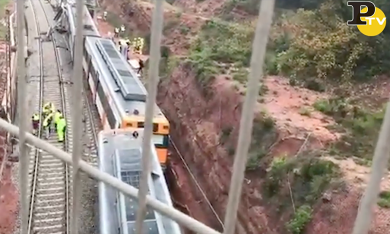 Treno deraglia a Barcellona: un morto | video