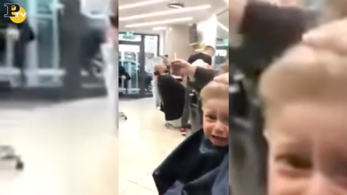 Bimbo piange e dal barbiere cantano “Ci son due coccodrilli” | video