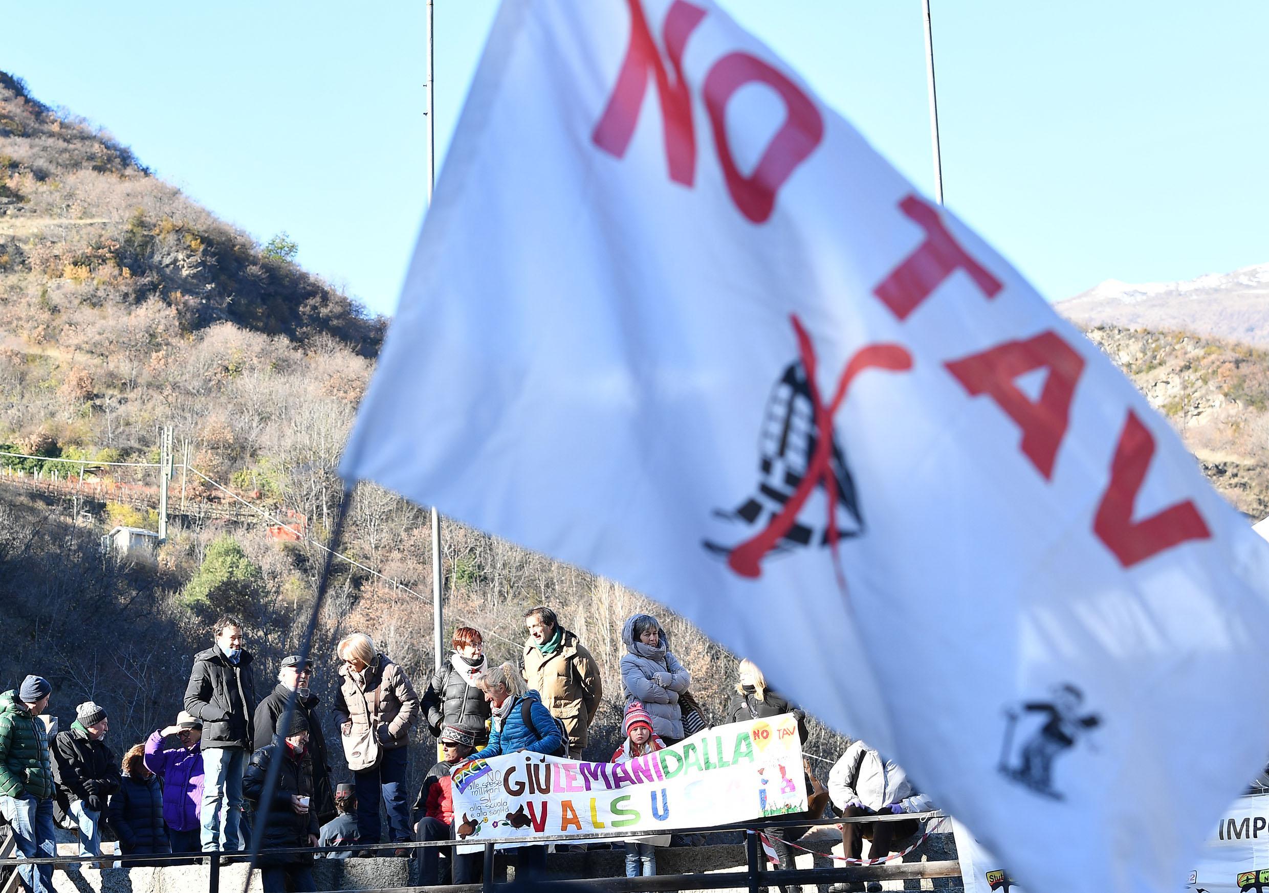 Grandi opere: quali sono, chi le vuole e chi no