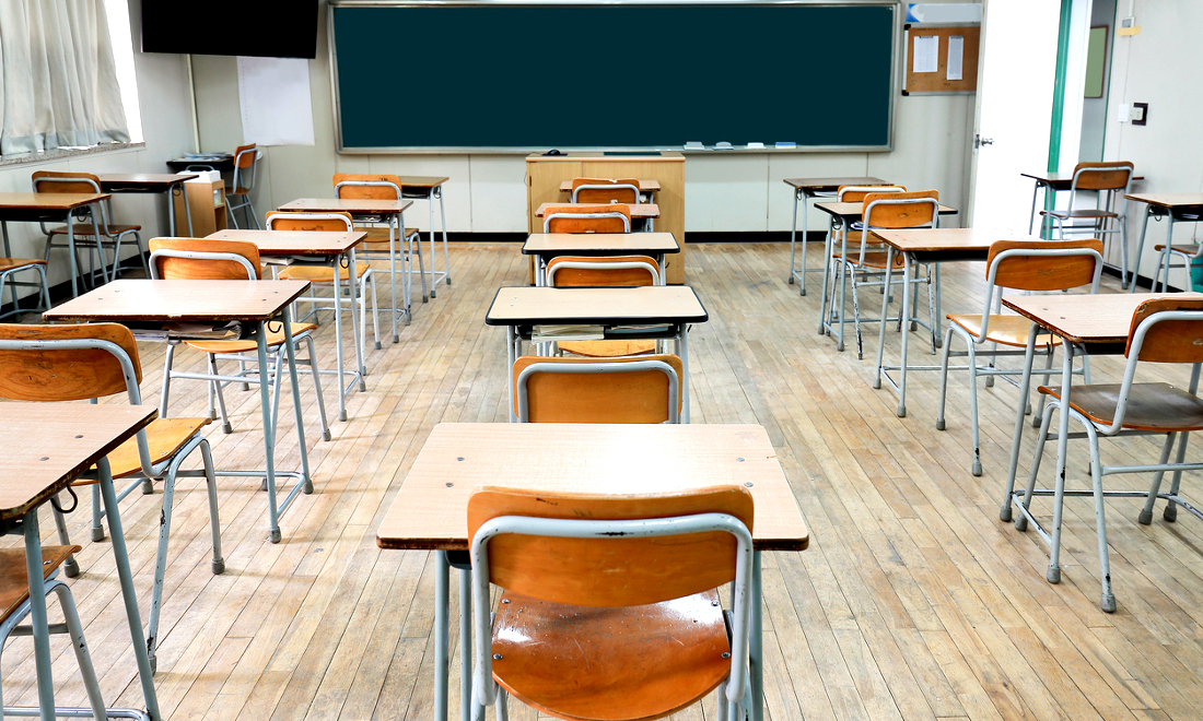 Le “squole” ignoranti: il commento di Mario Giordano Le “squole” ignoranti: il commento di Mario Giordano