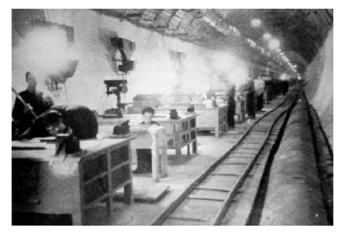 La galleria Adige-Garda e le armi segrete dei Tedeschi. Storia e foto La galleria Adige-Garda e le armi segrete dei Tedeschi. Storia e foto
