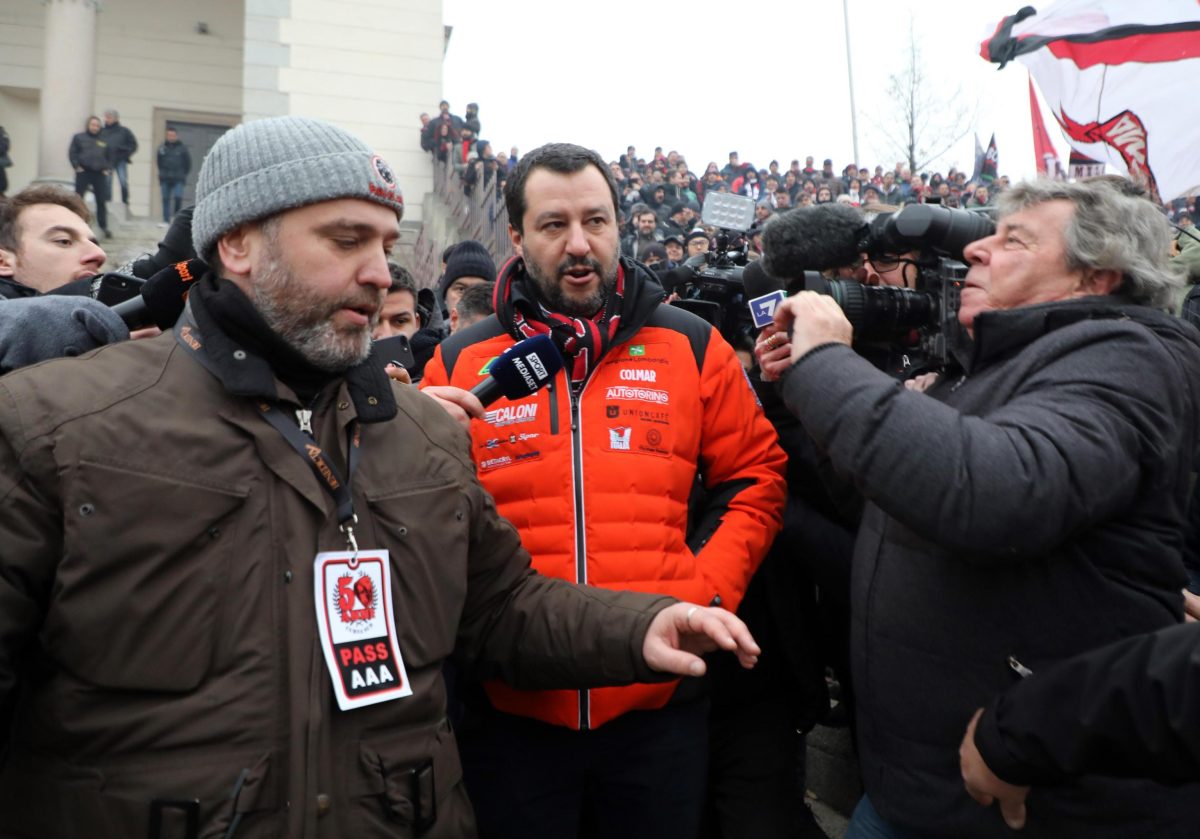 Galleria foto 'Salvini alla festa della Curva Sud Milan: perché non doveva andare' - foto 5