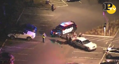 Allarme bomba, evacuata la sede di Facebook in California | video