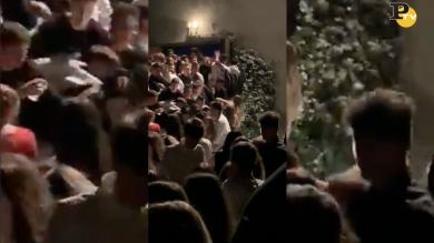 Strage alla discoteca di Corinaldo: il momento del crollo della balaustra | video
