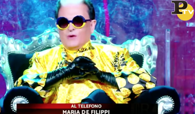 Malgioglio canta Happy Birthaday alla Marilyn Monroe | video