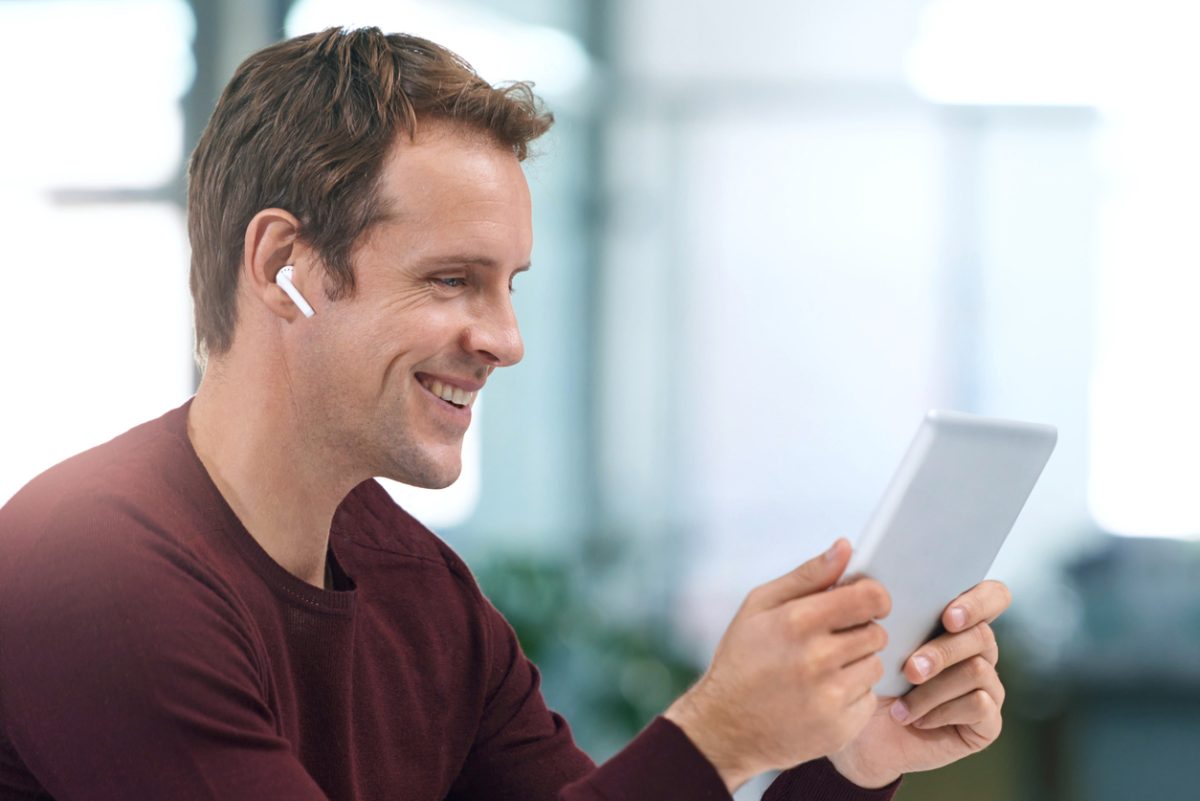 Galleria foto 'Apple: i prossimi AirPods si ricaricheranno senza fili' - foto 10