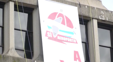 Firenze, flash mob per dire “Si aeroporto”