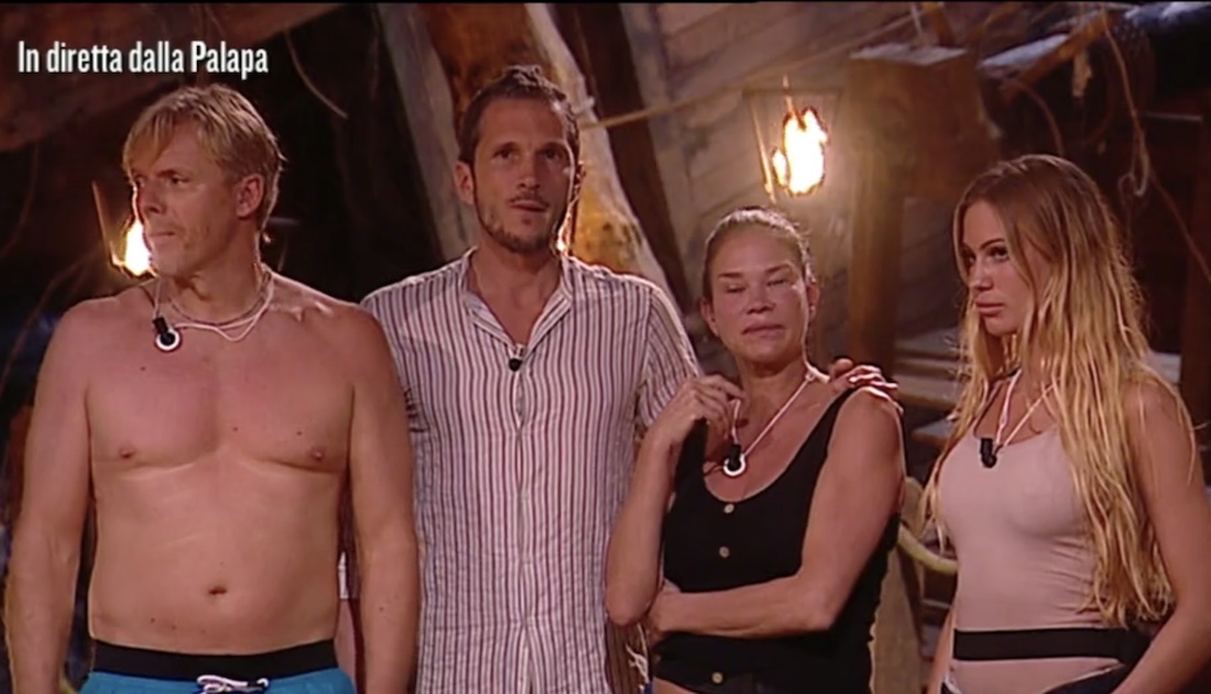 Isola dei Famosi 2019: tutti contro Taylor Mega e la Hampton