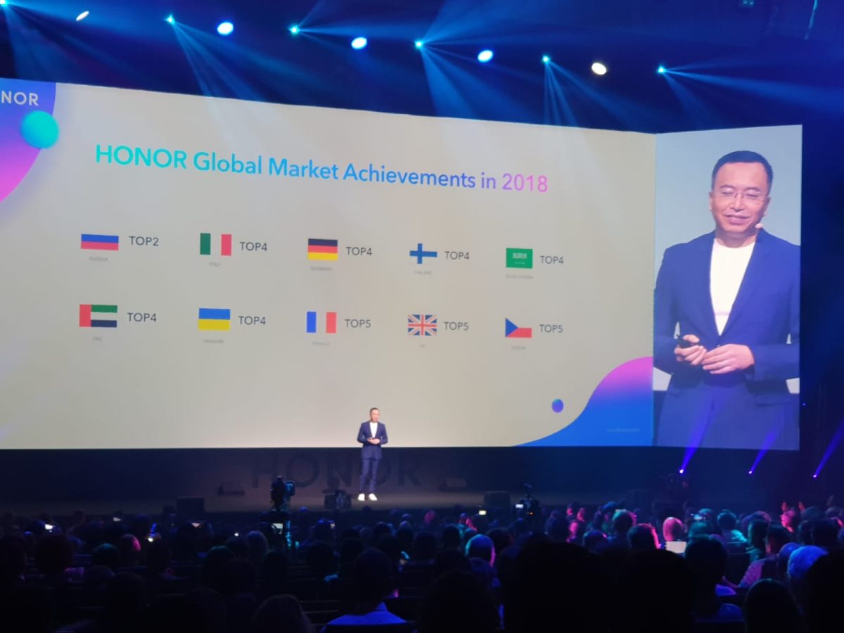 Galleria foto 'Ecco Honor View20, il nuovo smartphone' - foto 11