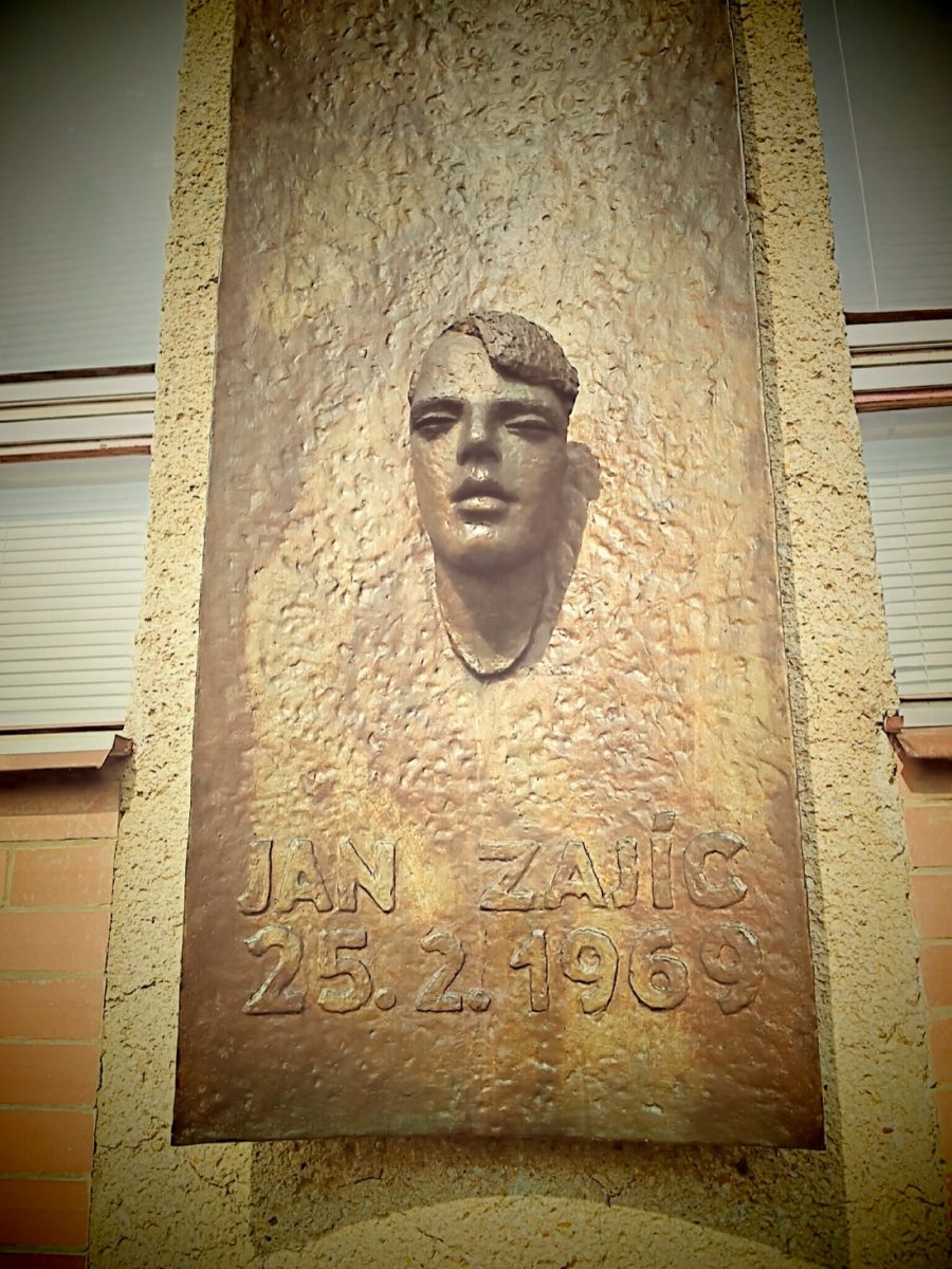 Storia degli “altri” Jan Palach, torce umane per la libertà