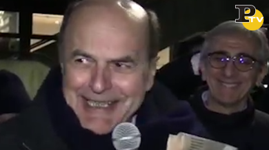 Battisti, Bersani: “È stato Salvini ad arrestarlo vestito da Nembo Kid” | video