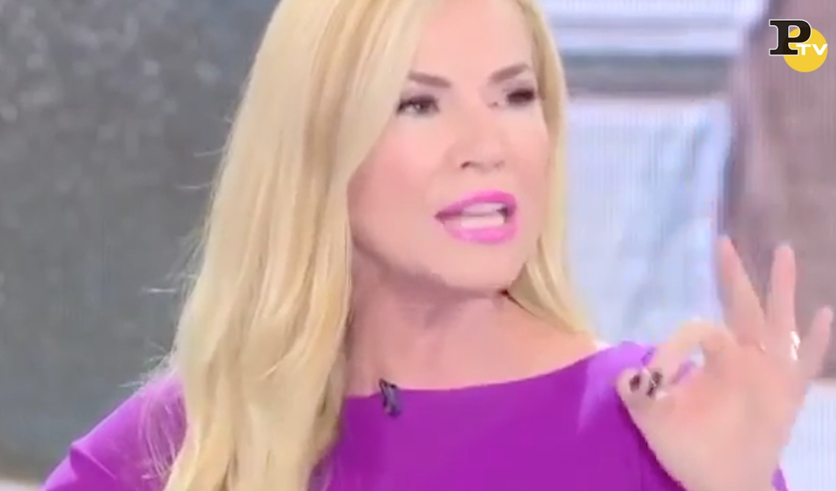 Galleria foto 'D’Urso-Panicucci: prove di pace – Retroscena Panorama' - foto 5