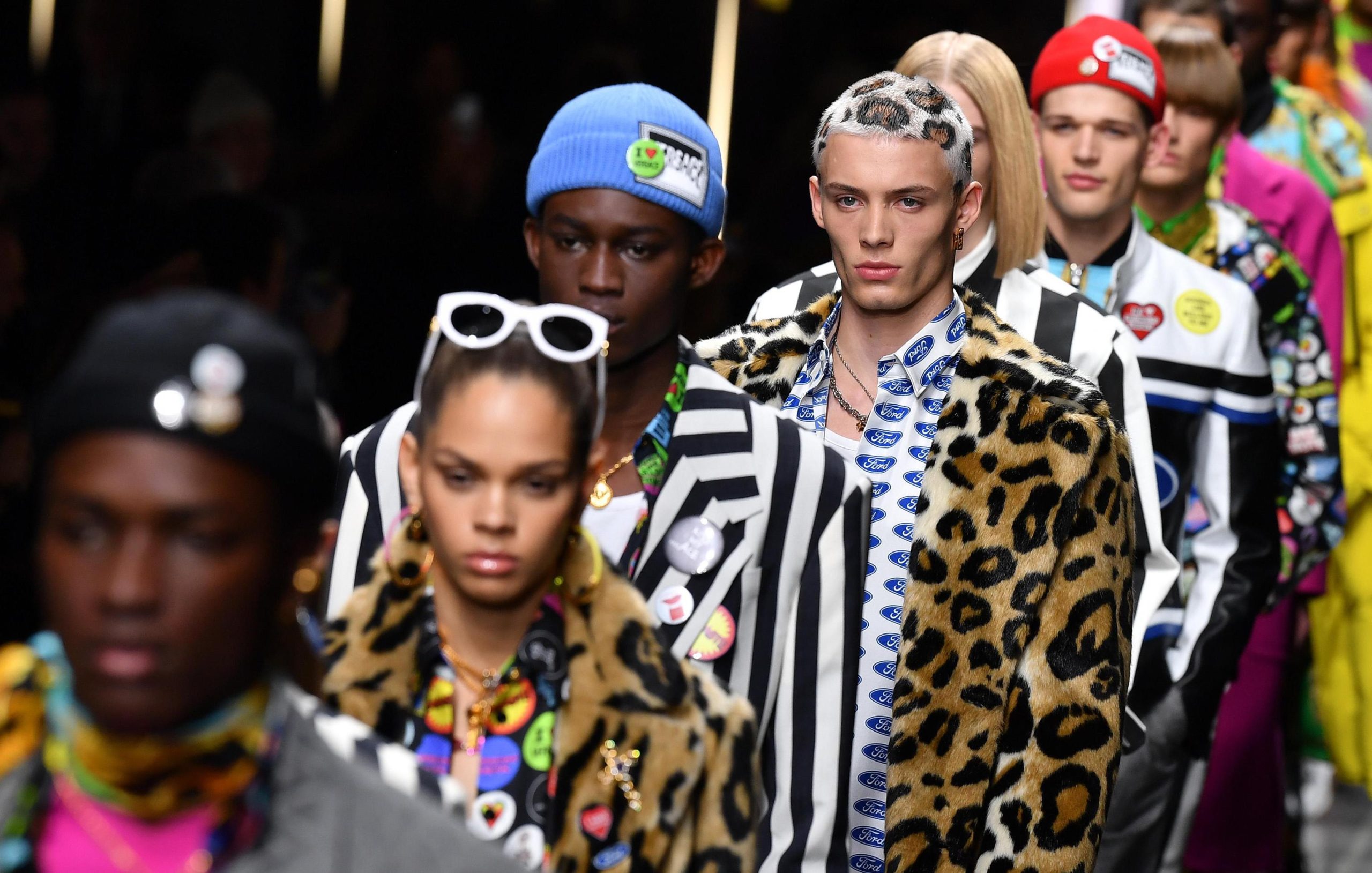 Moda: l’uomo Versace è in technicolor Moda: l’uomo Versace è in technicolor