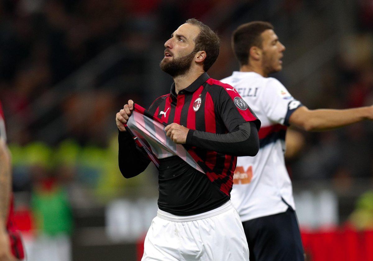 Galleria foto 'Higuain è un flop, ma il Milan non ne può fare a meno' - foto 2