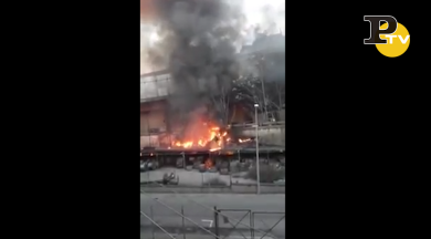Cornigliano, incendio in via Tonale, un morto nella baracca in fiamme | video