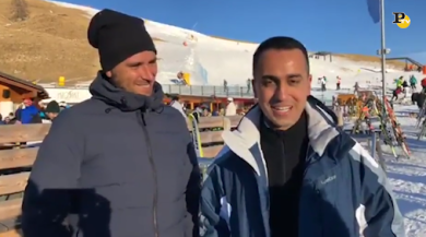 Di Maio e Di Battista buon anno dalle piste di sci