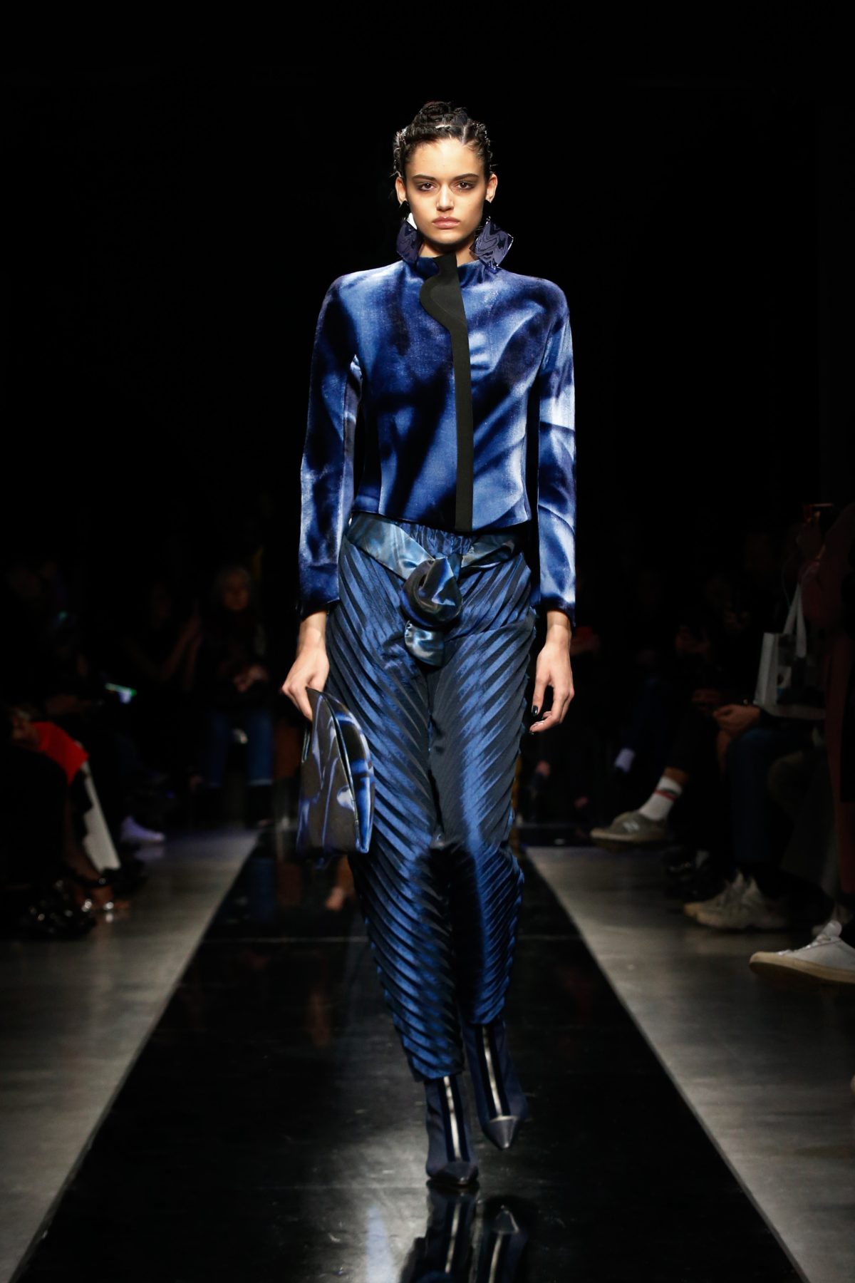 Galleria foto 'Per la MFW, Armani regala una Rapsodia in Blu' - foto 6
