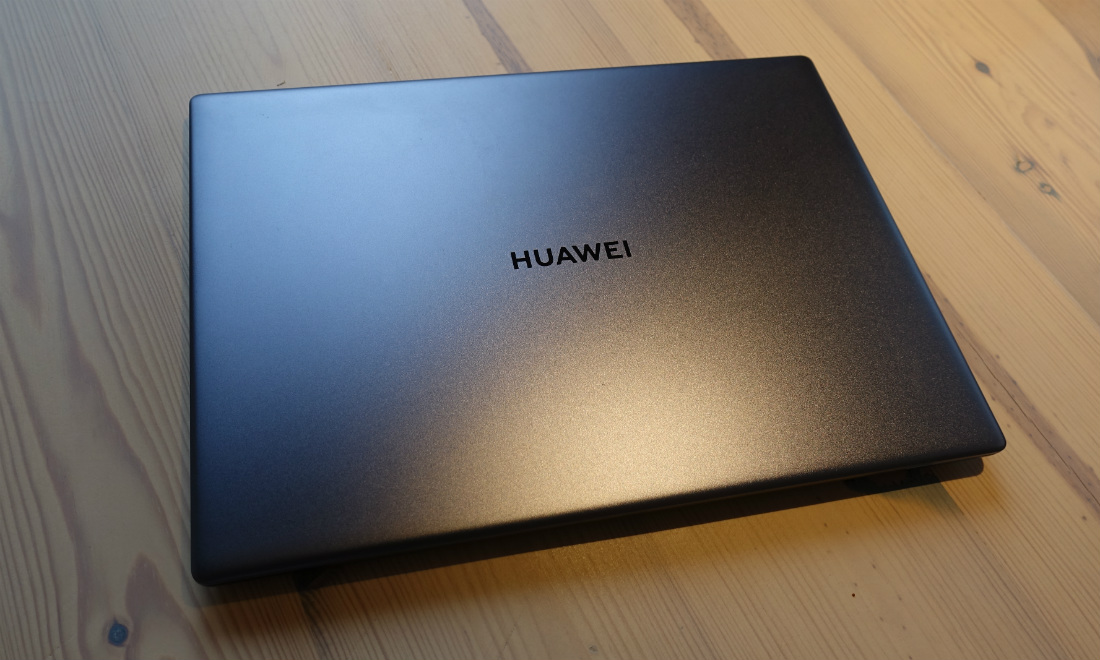 Huawei Matebook X Pro, il pc che dialoga con lo smartphone